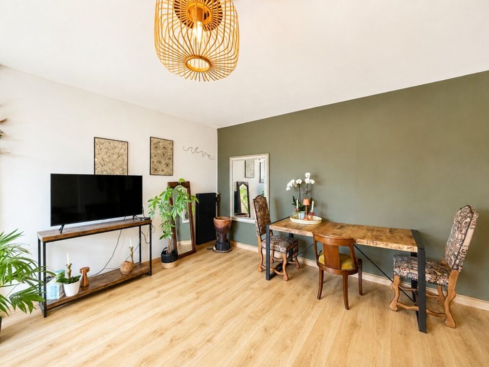 Appartement 3 pièces 80m² - 2 Chambres - Dernier étage - Cave - Parking - Mas Drevon - Tram L2