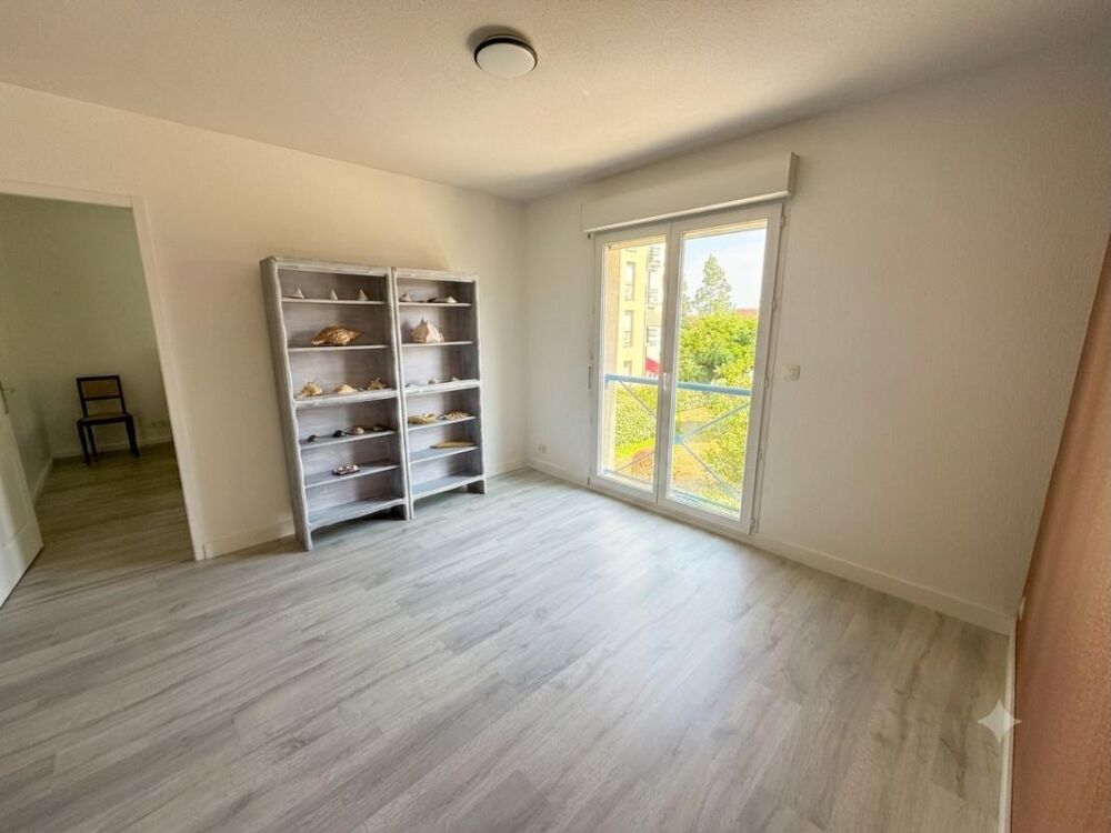Vente Appartement Appartement  3 pièce(s) 96,73 m2 soir 3050  le m2 Dax