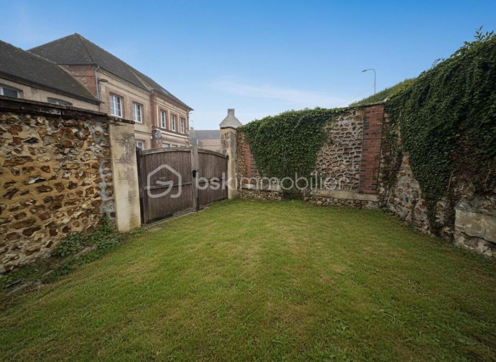 Maison familiale de 155 m²  4 chambres  Fort potentiel  Centre de Rugles