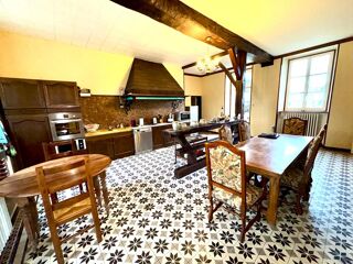  Maison � vendre 10 pi�ces 310 m�