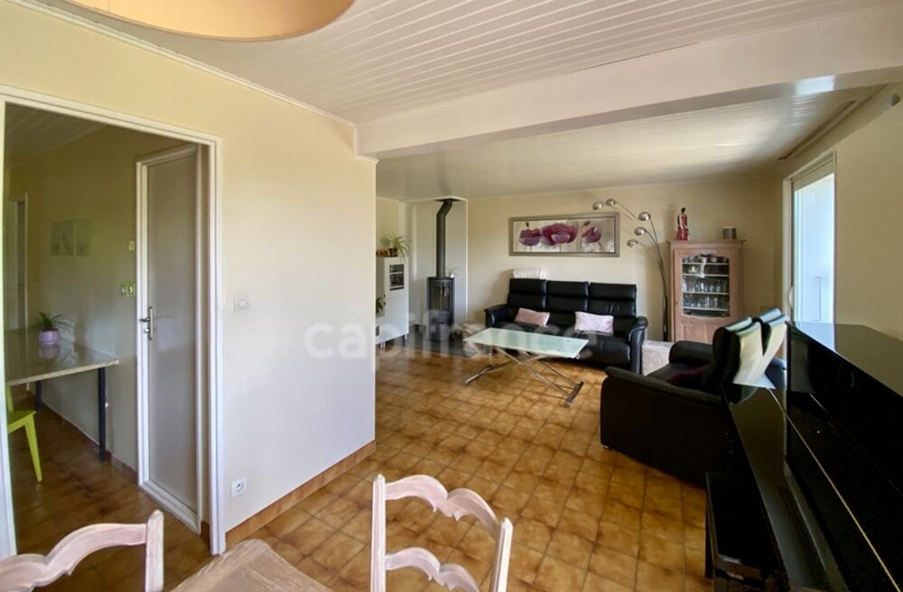 à vendre  Maison Échenevex (01170)