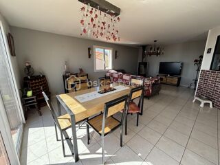  Maison � vendre 5 pi�ces 220 m�