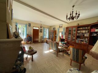  Maison  vendre 8 pices 355 m