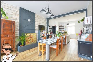  Maison  vendre 9 pices 216 m