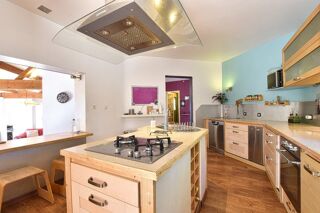  Villa à vendre 8 pièces 197 m²