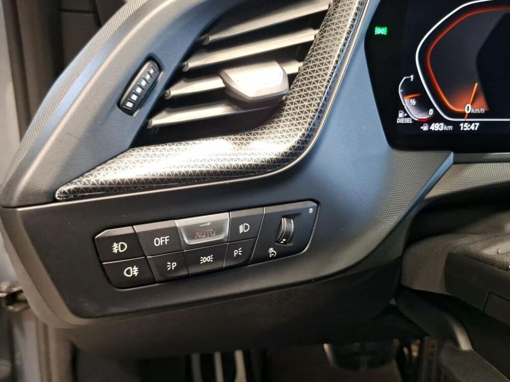 S&eacute;rie 1 d xDrive M Sport AHK LiveCockpitProf PDC LED 2022 occasion 33700 Merignac