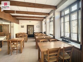  Immeuble � vendre 15 + pi�ces 389 m�