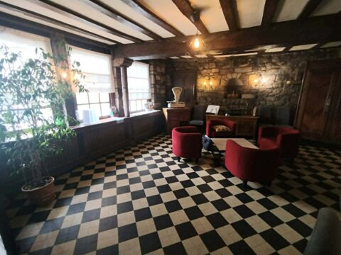   FONDS DE COMMERCE – RESTAURANT TRADITIONNEL À 5 MINUTES DE QUESTEMBERT – CAUSE RETRAITE – APPARTEMENT 4 CHAMBRES 