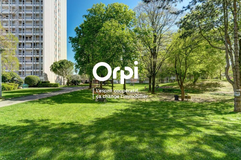 Vente Appartement T3 (60 m²)  + Balcons +  / à rénover Villeurbanne