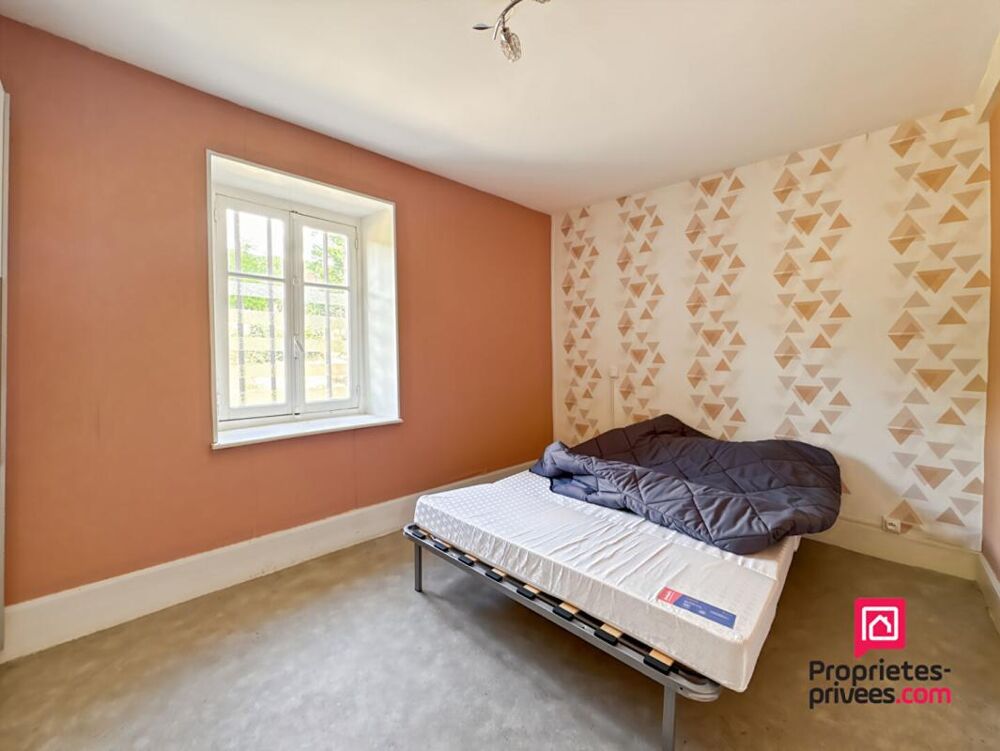 Maison à rénover avec terrain et dépendance proche Précy Sous Thil (21390)