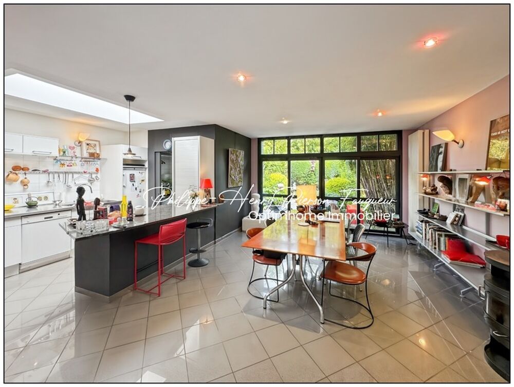 Vente Maison Exclusivité Maison familiale de caractère • 259 m² • 5 chambres • Jardin • Cave • Fibre • Alarme • 2 garages possibles – Saint-M Lille