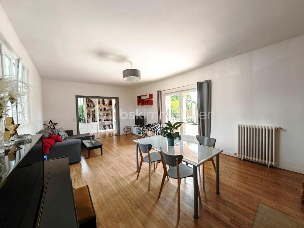 Maison individuelle 5 pièces  Terrain clos de 924 m²