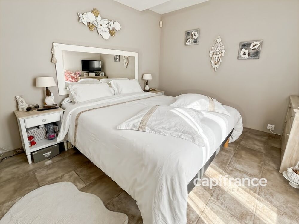 � vendre  Villa Bagnols-en-For�t (83600)