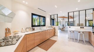  Maison à vendre 6 pièces 217 m²