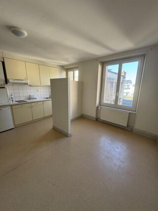  Appartement à louer 2 pièces 37 m² Rodez