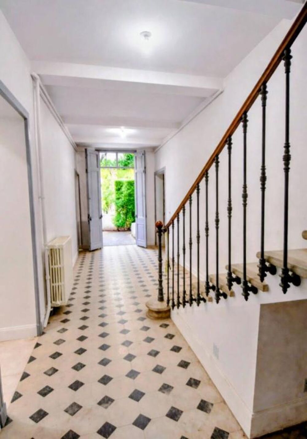 Location Maison 10 pièces 338 m² - Vue 2