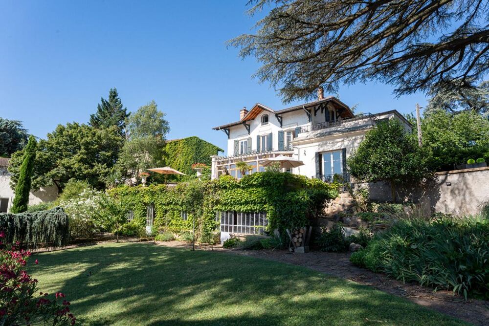 à vendre  Propriété/château Caluire-et-Cuire (69300)