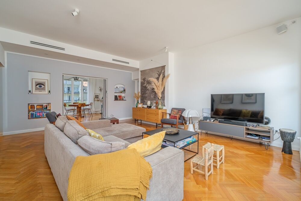 Vente Appartement MARSEILLE 8? – À deux pas de la Place Delibes – Élégant appartement familial avec terrasse, cave et grand box en supplément Marseille 8