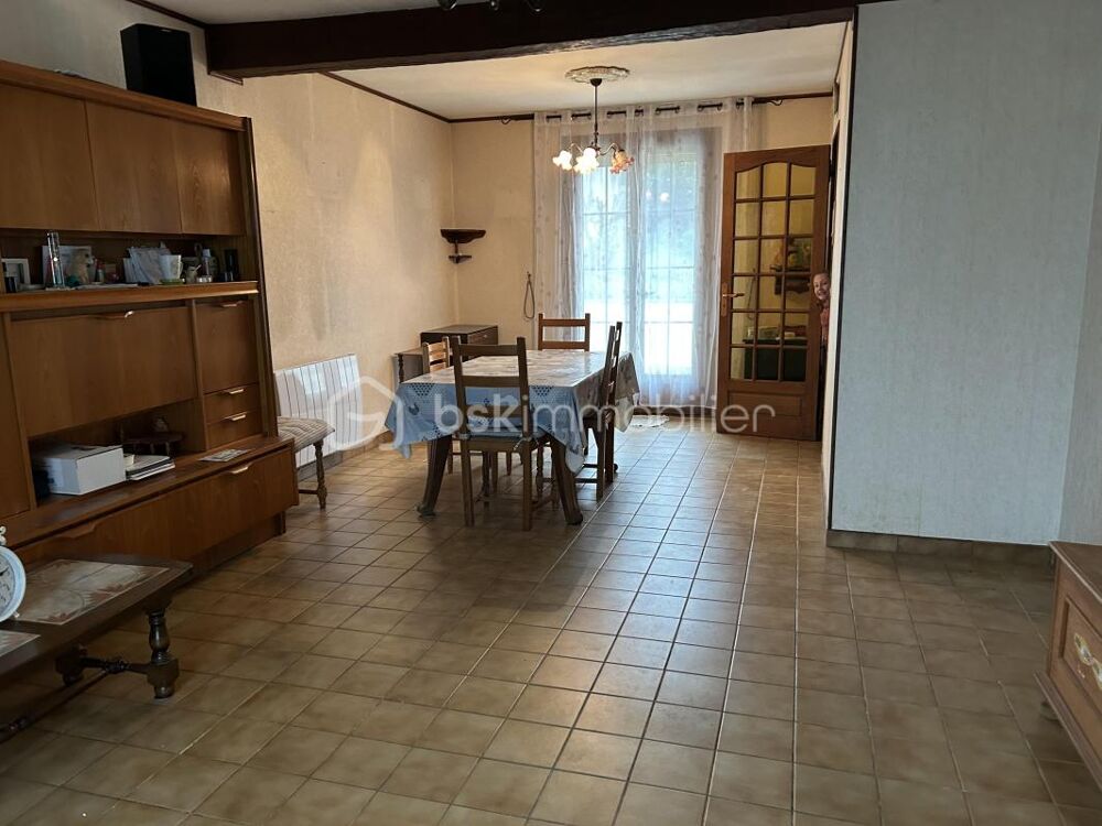 Maison de village paisible au coeur de Mogneville