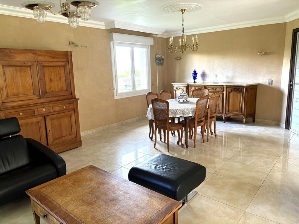 Vente Maison Saint-Vran Maison 5 chambres sur grand Terrain Saint vran