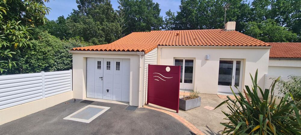 Vente Maison Maison Clisson 4 pièces 78.39 M² . 2 Chs . T 307 M² . Garage . Terrasse Clisson
