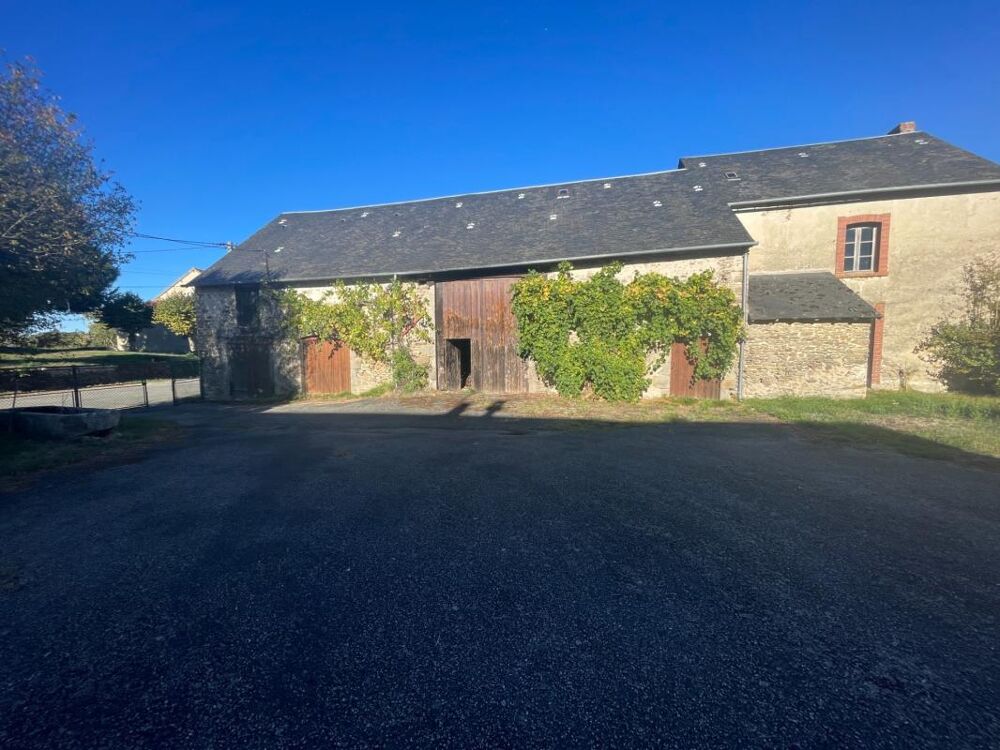 Maison en pierre de 150 m2 avec grange- atelier-jardin