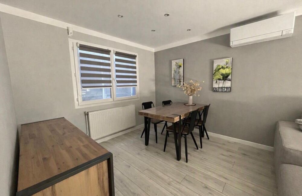 Vente Maison Ambès - Maison de 82 m2 habitables sur un terrain clos d'environ 596 m2- Piscine chauffée- Terrasse en bois exotique 100 m² -Poo Ambes