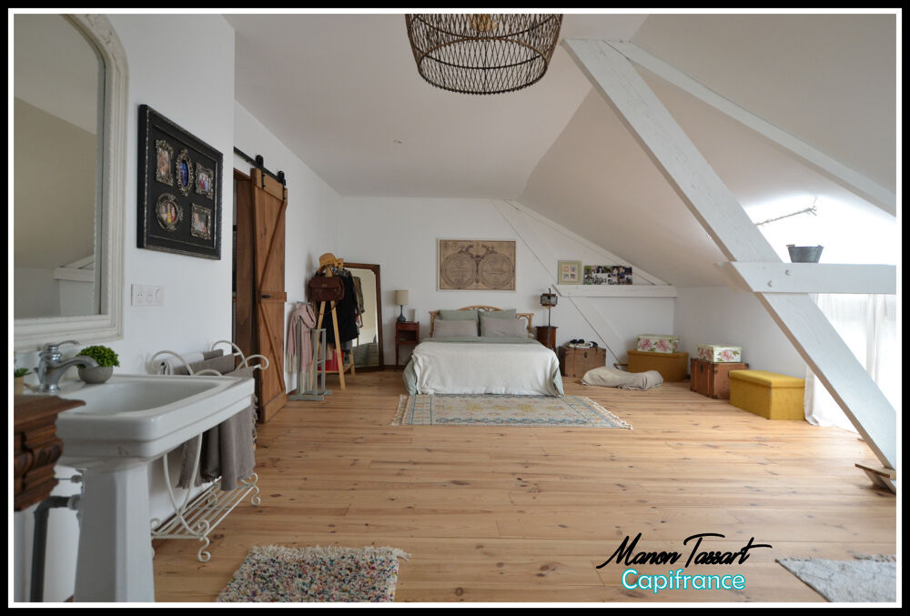 Maison semi individuelle de 220m² à Château l'Abbaye