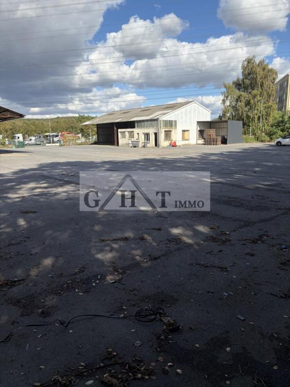   À louer terrain 2350m²- Igny Igny