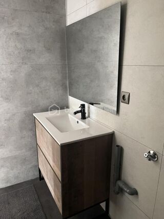  Immeuble  vendre 12 pices 400 m