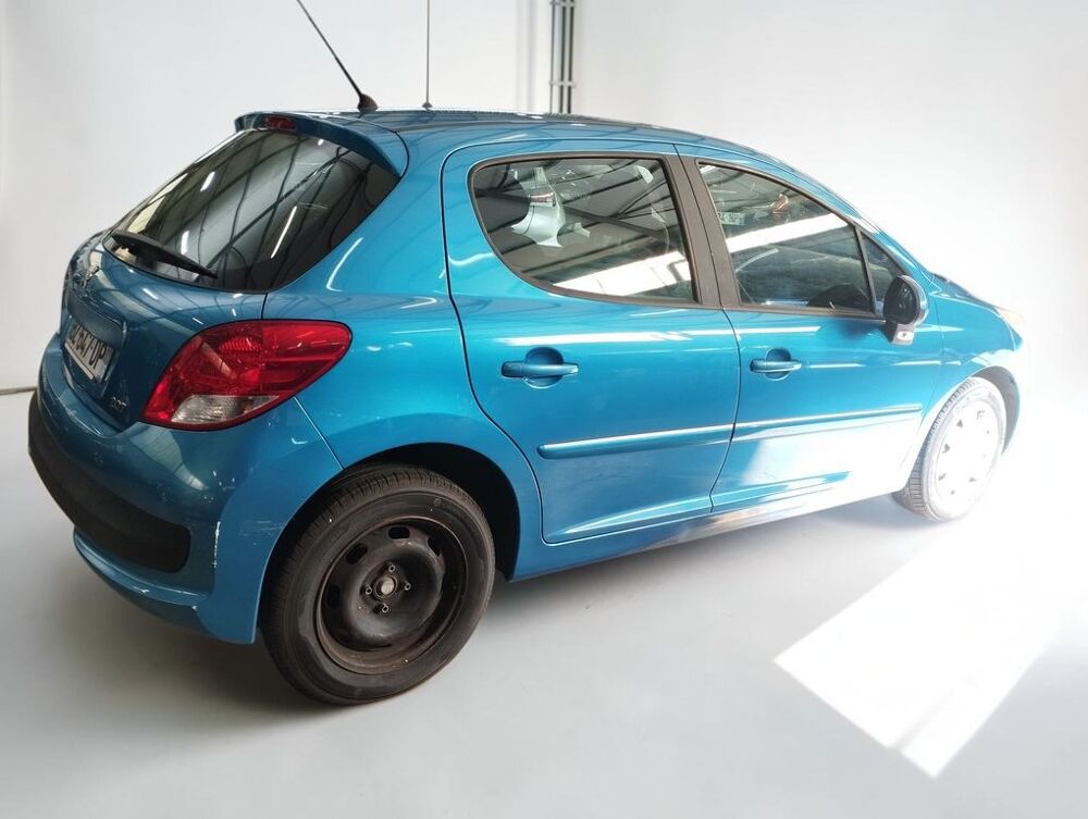 207 1.6 HDI 92 ACTIVE 5P 2011 occasion 06640 Saint-Jeannet
