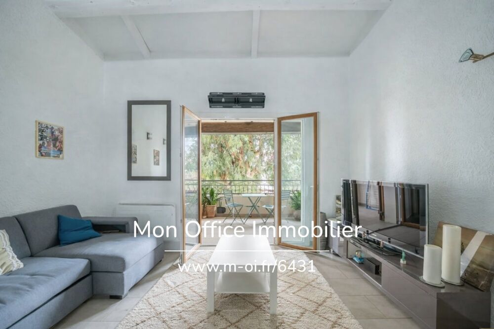 Vente Appartement Référence : 6431-VCA. - Appartement T3 avec salon cathédrale et accès plage rapide Saint cyr sur mer