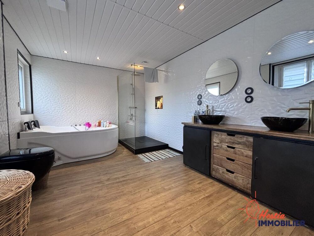 Maison rénovée de 250m²