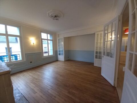  Appartement � louer 4 pi�ces 122 m�
