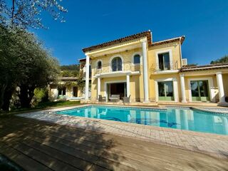  Villa  vendre 5 pices 200 m