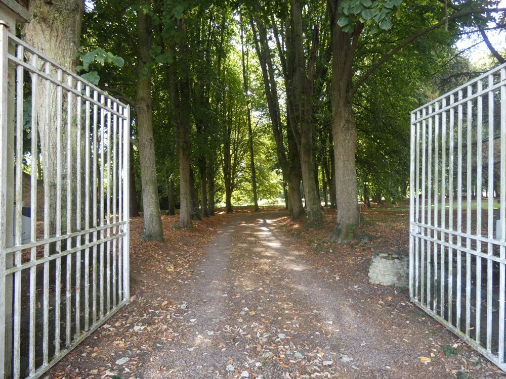 Vente Maison Propriété à vendre 6 pièces proche de FALAISE (14) 240 m² habitables sur 3ha52 de terrain Falaise