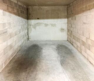  Parking / Garage  vendre 14 m