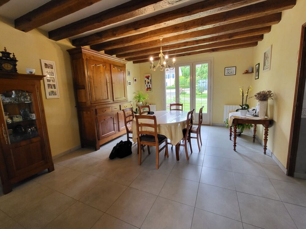 Maison 7 pièces à Parigné le pôlin (72) 5 MN GUECELARD