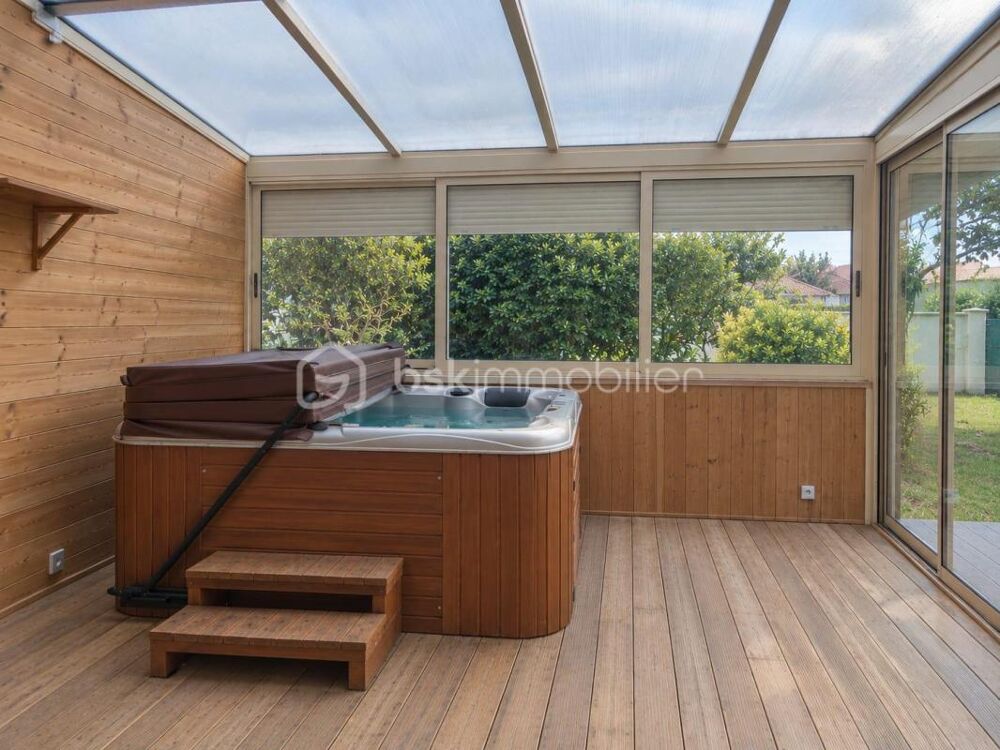 Vente Maison Bergerac, maison avec 3 chambres, jardin et jacuzzi Bergerac
