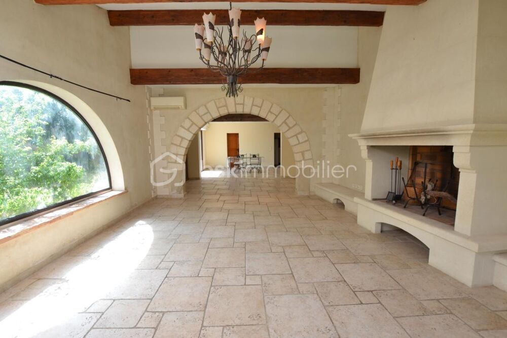 Vente Maison Maison de village avec jardin et stationnements Aigues mortes