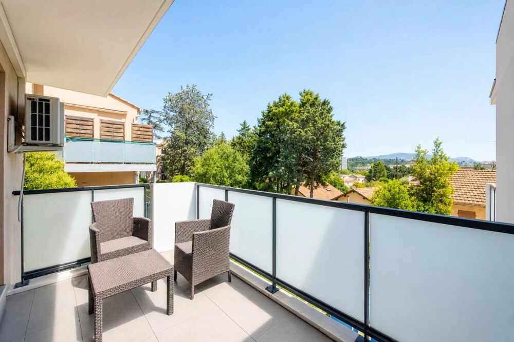 Maison 4 pièces moderne style contemporaine de 82 m² à Marseille