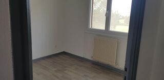  Appartement à louer 3 pièces 57 m²
