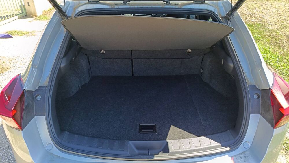 UX 250H 2.0 VVT-iE 184 F Sport 2021 occasion 84350 Courthezon