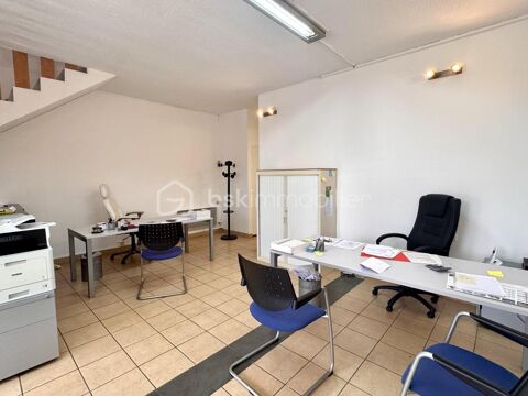  Local commercial avec étage, emplacement stratégique axe passant 