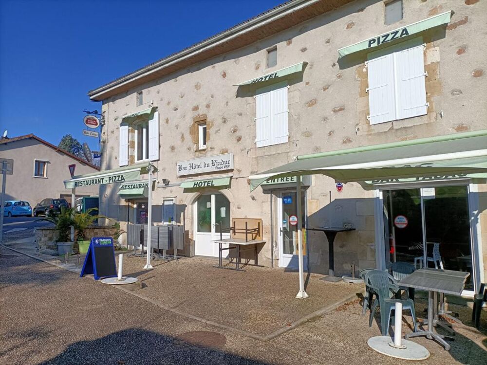   SECTEUR POITIERS - Murs commerciaux hôtel , bar tabac, restaurant de 380 m² 