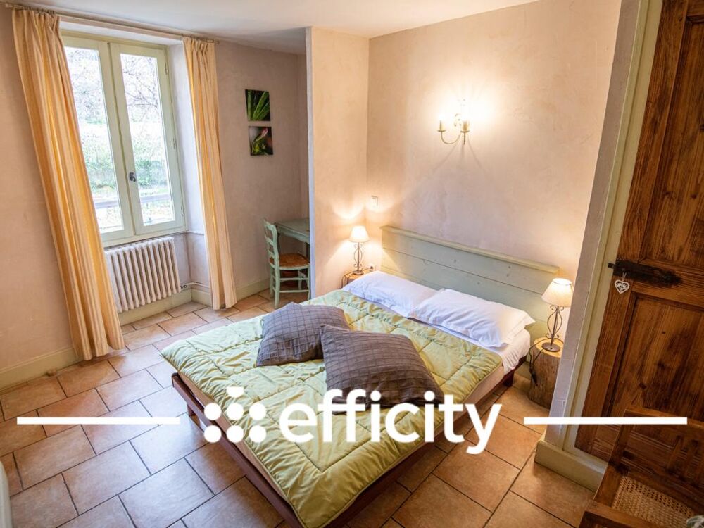 à vendre  Propriété/château Valdeblore (06420)