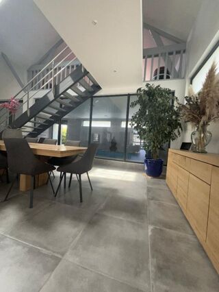  Maison à vendre 10 pièces 370 m²