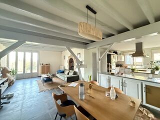  Maison  vendre 5 pices 204 m