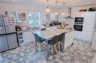  Maison � vendre 10 pi�ces 300 m�