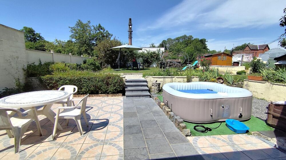 Maison semi-individuelle de 159 m² à ETROEUNGT (59)